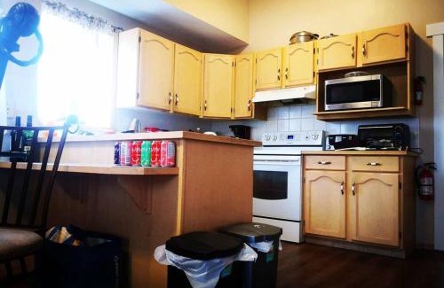 Royal Oak House | Home Inn Calgary Tuscany