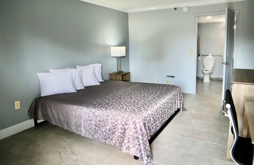 Apopka Hotel | Home Inn & Suites Orlando-Apopka