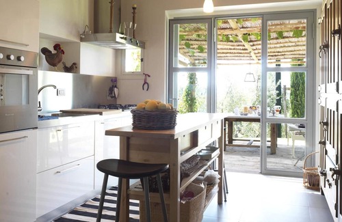 Sesto Fiorentino Apartment | Homerez - Appartement for 5 ppl. with garden at Comune di Sesto Fiorentino