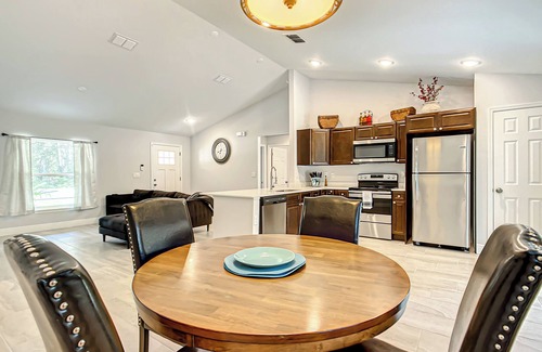 Summerfield House | Home! Minutes from Florida Horse Park, The Villages & Ocala.