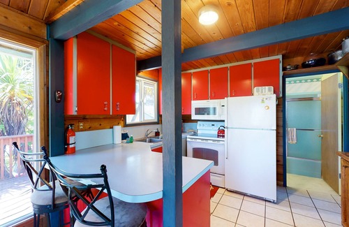 Rockaway Beach House | Home near the ocean with beach access, washer/dryer, decks - two dogs welcome