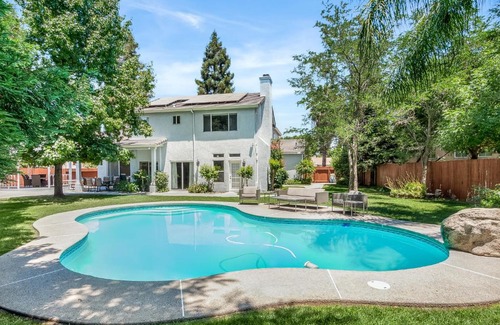 Clovis House | Home oasis with sauna, jacuzzi, pool & heated gazebo!