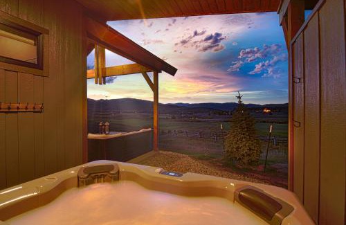 Grand Elk Ranch House | Home on Golf Course with Hot Tub, Near Grand Lake