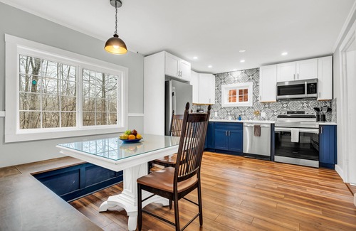 Southern Coast House | Home on Historical Springs Island and Saco River + Gym