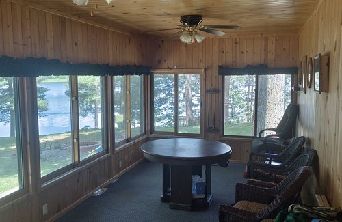 Deerwood House | Home on sunset lake. 3Bed/3Bath.