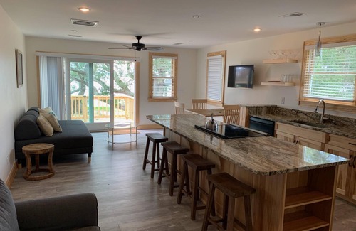 Colington House | Home on the Sound with Private Pier.Amazing Sunsets on Bay Drive. Close to beach