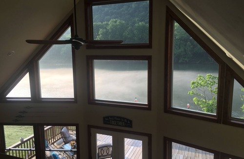 Mountain Home House | Home on White River- Fishing - Private Boat Ramp - Awesome Location