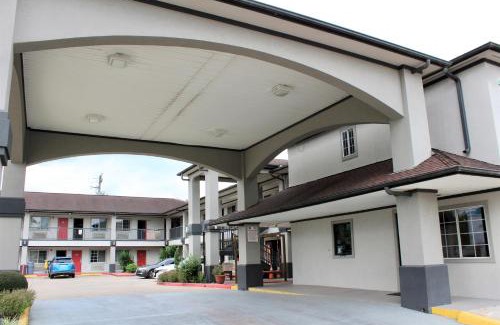 Southeast Houston Hotel | Home Place Inn and Suites-Hobby
