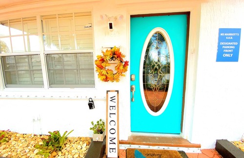 Richmond Heights House | Home: sleeps up to 12. Exudes an aura of serenity. (Outdoor Meditation-Yoga-Zen)