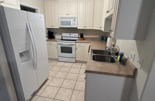 Thomasville House | Home Sweet Home 3/2 Townhome Close to Downtown Thomasville