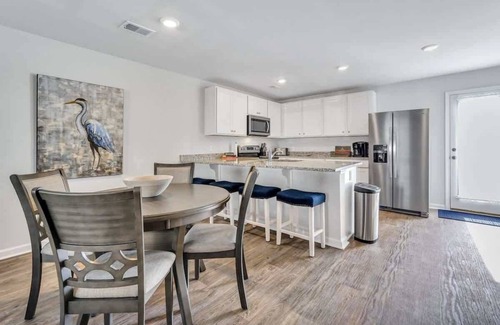 Port Wentworth Condo | Home Sweet Home w/King Bed