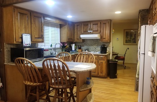 Norcross House | Home Sweet Home.Your Cozy Comfy Hideout-20 Min From DWNTWN