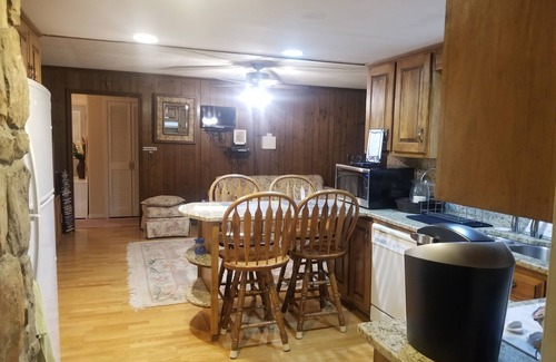 Norcross House | Home Sweet Home.Your Cozy Comfy Hideout-20 Min From DWNTWN