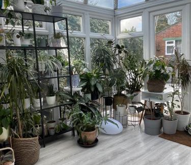 Waltham Cross House | Home to home