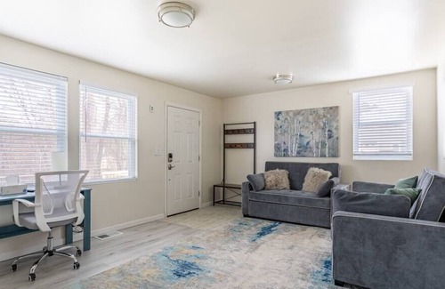 Pittsfield House | Home w/ AC, 12mi to Tanglewood, King Beds, Yard