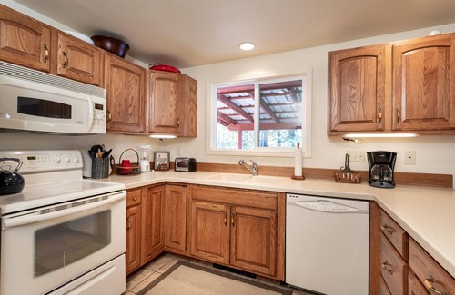 Bigfork House | Home w/private dock & 100ft of private beach with incredible views - Echo Lake Escape