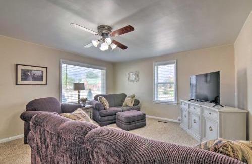 Circleville House | Home with Fenced Yard by 5 Mighty Natl Parks