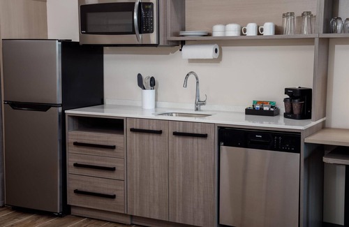 Clearwater Hotel | Home2 Suites By Hilton Clearwater St. Petersburg Ulmerton Rd