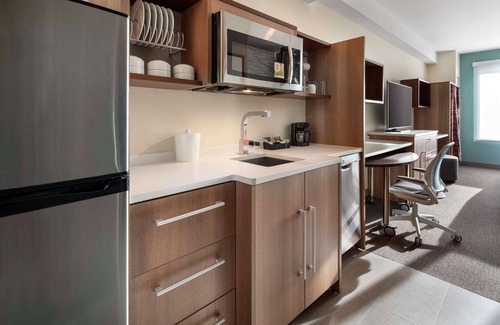 Downtown Denver Hotel | Home2 Suites by Hilton Denver Downtown Convention Center