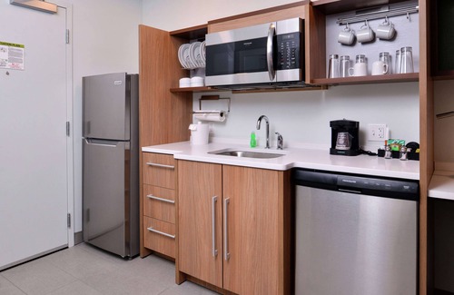 Channel District Hotel | Home2 Suites by Hilton Tampa Downtown Channel District