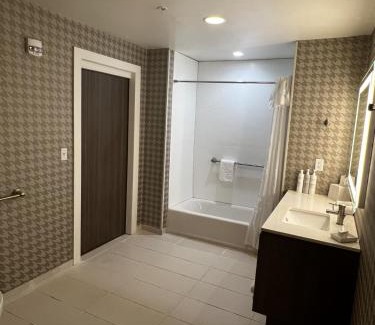 Hinesville Hotel | Home2 Suites By Hilton Hinesville