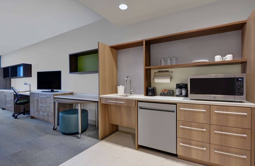 Upper Grand Lagoon Hotel | Home2 Suites by Hilton Panama City Beach, FL