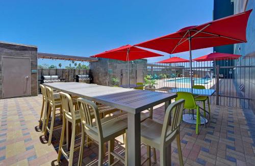 Central City Hotel | Home2 Suites Corpus Christi Southeast, Tx