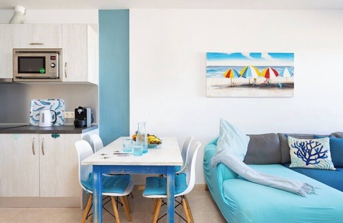 El Medano Apartment | Home2Book Bright Penthouse Médano, Terrace & Pool