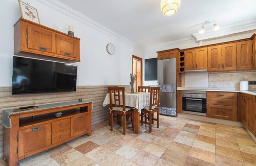 La Garita Apartment | Home2Book Cozy Apt 2 Min From La Garita Beach