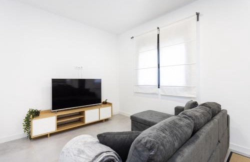 San Cristobal de La Laguna Apartment | Home2Book Modern Apt Indoor Terrace, La Laguna