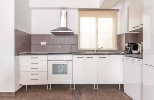El Ejido Apartment | HOMEABOUT CERVANTES APARTMENT 24 (2BR 1BT)