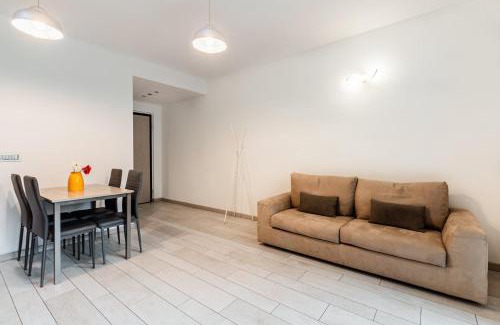 Rozzano Apartment | Homeby, Modern and spacious apartment with terrace