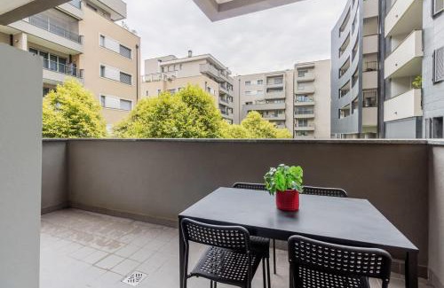 Rozzano Apartment | Homeby, Modern and spacious apartment with terrace
