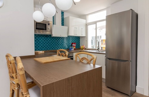 Los Cristianos Apartment | HomeForGuest Ático Cecilia con terraza y vistas al mar en Los Cristianos