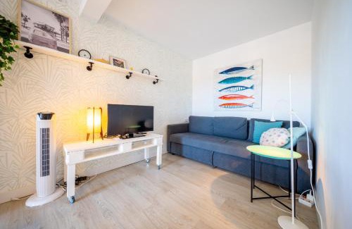 Malgrat de Mar Apartment | HomeHolidaysRentals Beach - Costa Barcelona