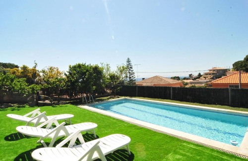 Santa Susanna Villa | HomeHolidaysRentals Corinne