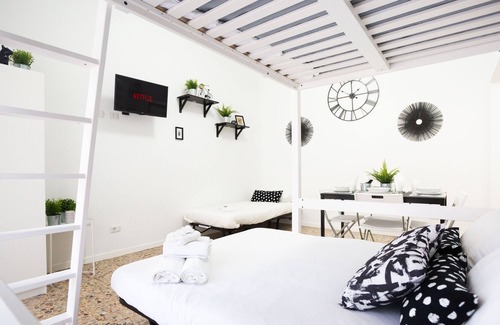 Zona Padova Apartment | HomeHotel - Anacreon 7