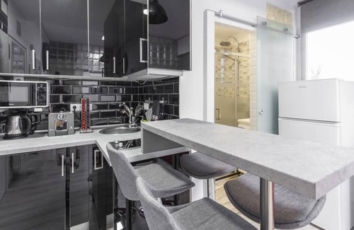 Moncloa - Arguelles Apartment | Homelike apartment in the center.