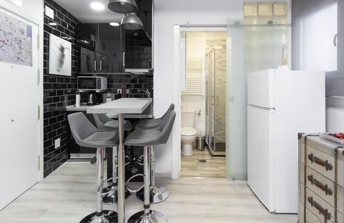 Moncloa - Arguelles Apartment | Homelike apartment in the center.