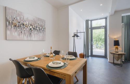 West Berlin Centre Apartment | Homely Berlin - Luxury Loft, Modern, Near Kurfürstendamm I Cafe