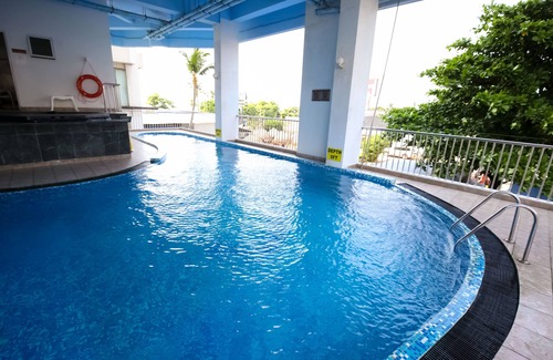 Wellawatta North Apartment | Homely Getaways in Global Towers