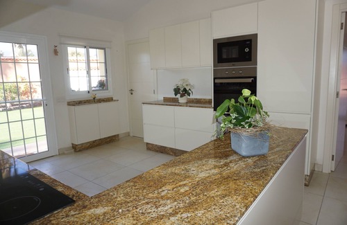 San Miguel de Abona Villa | Homely luxury villa within private gardens. Great for golfers-