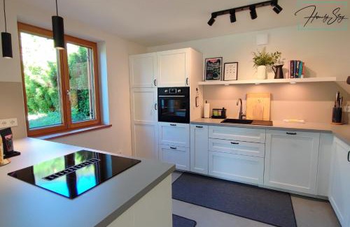 Bayrischzell House | Homely Stay Velosoph Quartier - Familienfreundliches Ferienhaus mit 3 Schlafzimmern, 300m zur Ski-Piste, E-Auto Ladestation