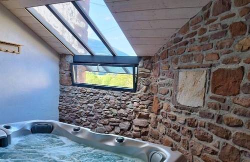 Saint-Etienne-de-Baigorry House | Homerez - Superb house for 6 pers. with garden in Saint-Étienne-de-Baïgorry