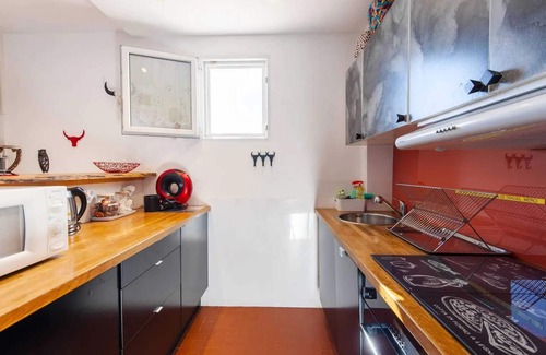 Saintes-Maries-de-la-Mer Apartment | Homerez - Spacious apartment Saintes-Maries-de-la-Mer 53 m² pets allowed