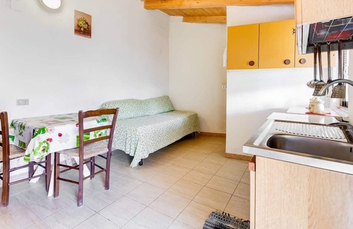 Marina di Pisciotta Apartment | Homerez - 200 m away from the beach! Appartement for 4 ppl. at Pisciotta