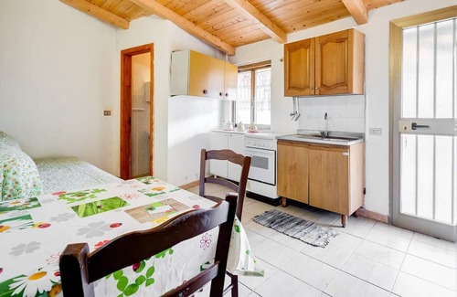 Marina di Pisciotta Apartment | Homerez - 200 m away from the beach! Appartement for 4 ppl. at Pisciotta