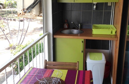 Morel Apartment | Homerez - 30 m away from the beach! Studio for 2 ppl. with garden at Le Moule
