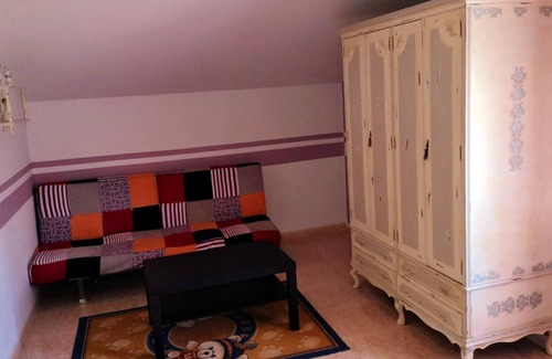 Boiro House | Homerez - 53 m away from the beach! House for 8 ppl. with garden at Esteiro