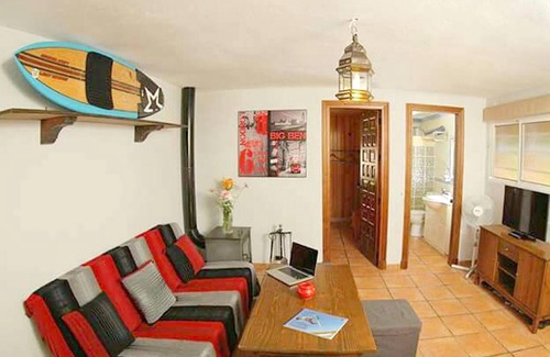 Tarifa House | Homerez - Amazing bungalow for 4 ppl. with garden and terrace at Tarifa